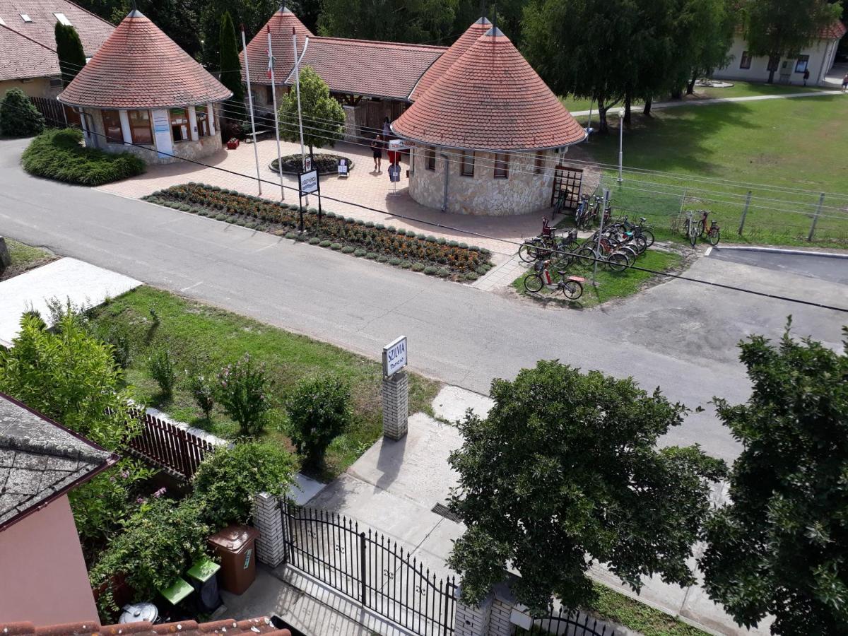 Bed and Breakfast Szilvia Panzio Gyomaendrőd Exterior foto