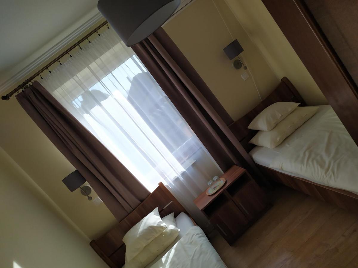 Bed and Breakfast Szilvia Panzio Gyomaendrőd Exterior foto