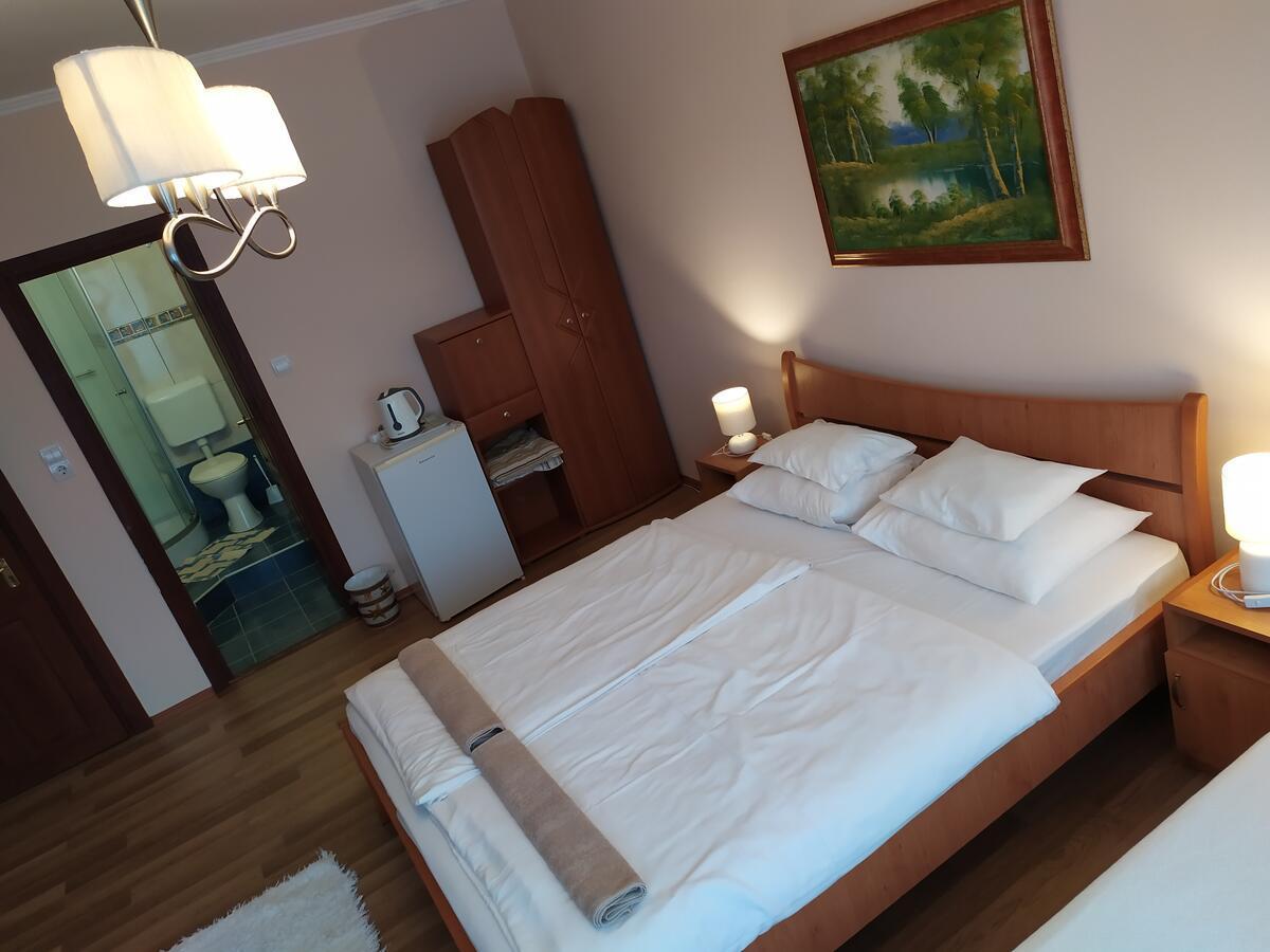 Bed and Breakfast Szilvia Panzio Gyomaendrőd Exterior foto