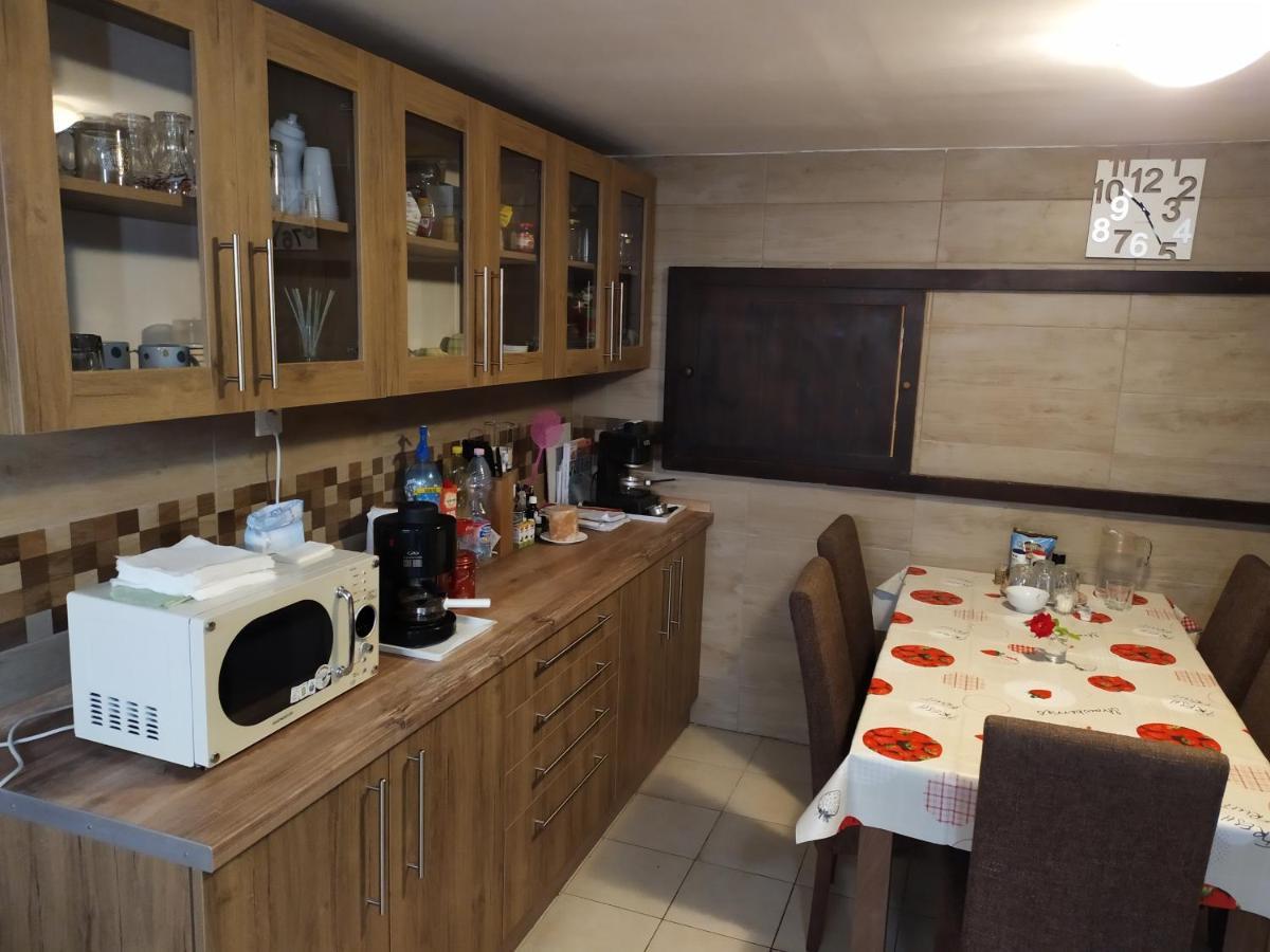 Bed and Breakfast Szilvia Panzio Gyomaendrőd Exterior foto