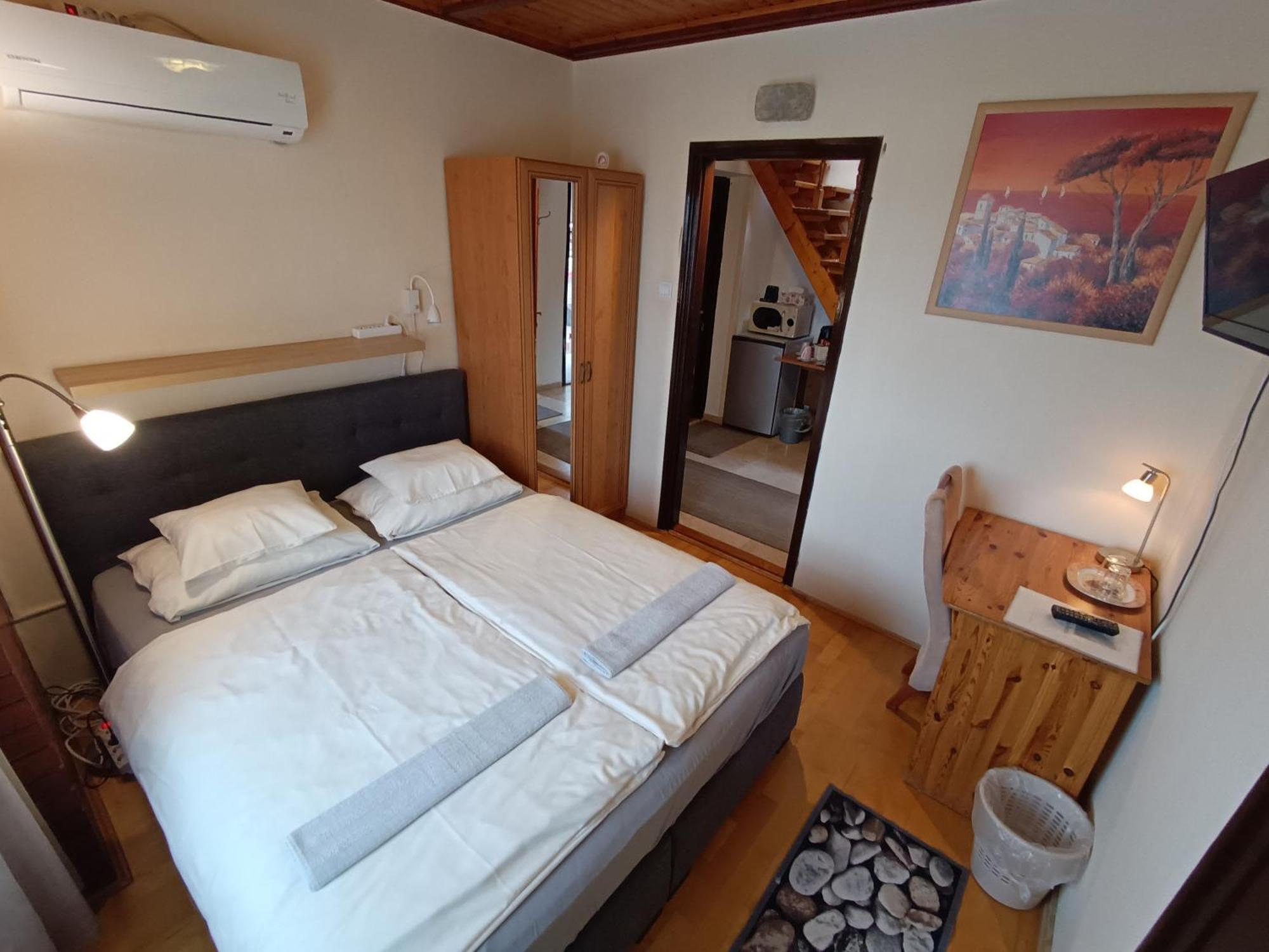 Bed and Breakfast Szilvia Panzio Gyomaendrőd Exterior foto